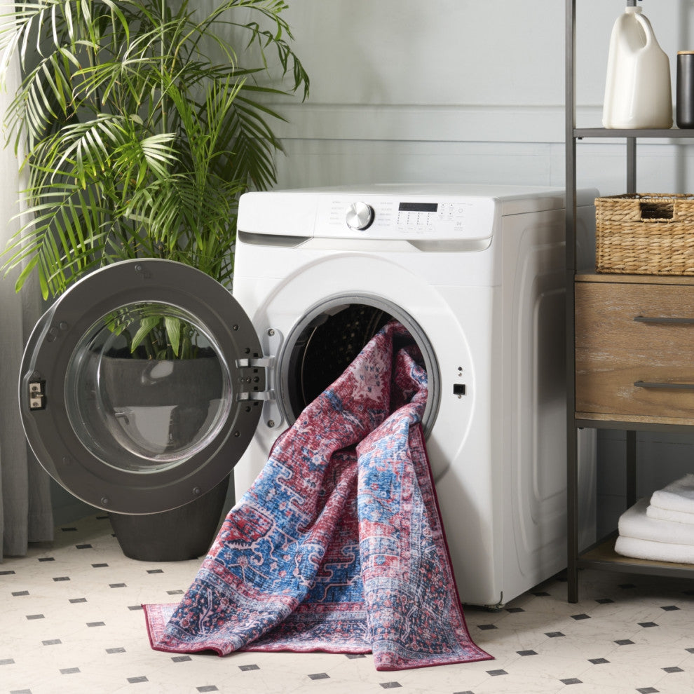 Safavieh Arizona Machine-Washable Collection ARZ316 Rug, Red/Navy, 6'x9'