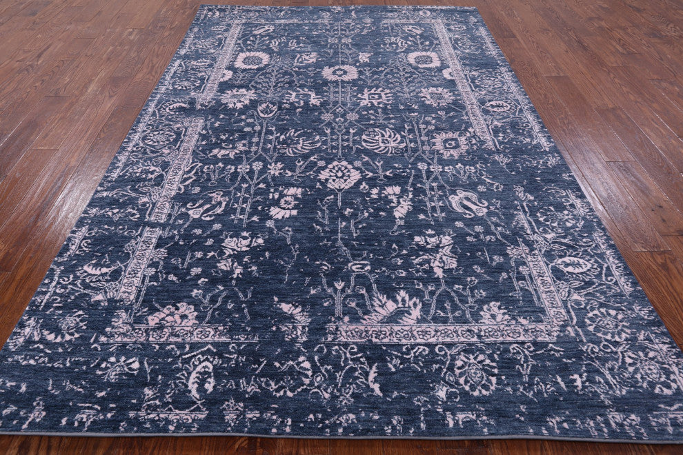 6' 2" X 9' 3" Persian Wool and Silk Hand-Knotted Rug Q6280