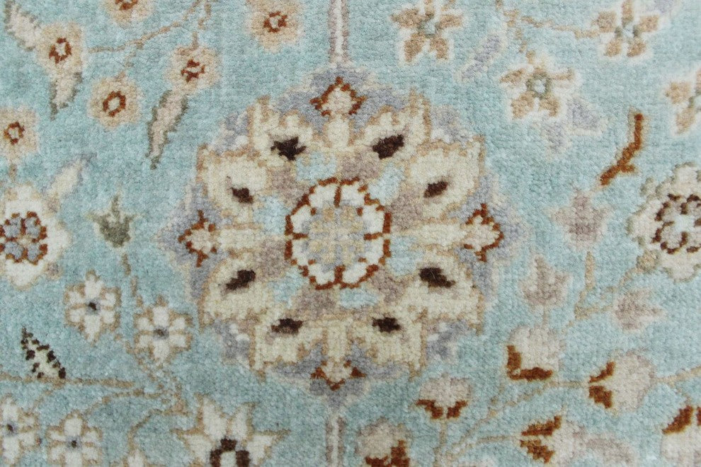 Turkish-Knotted Amaan Light Blue/Beige Rug, 6'1x9'1