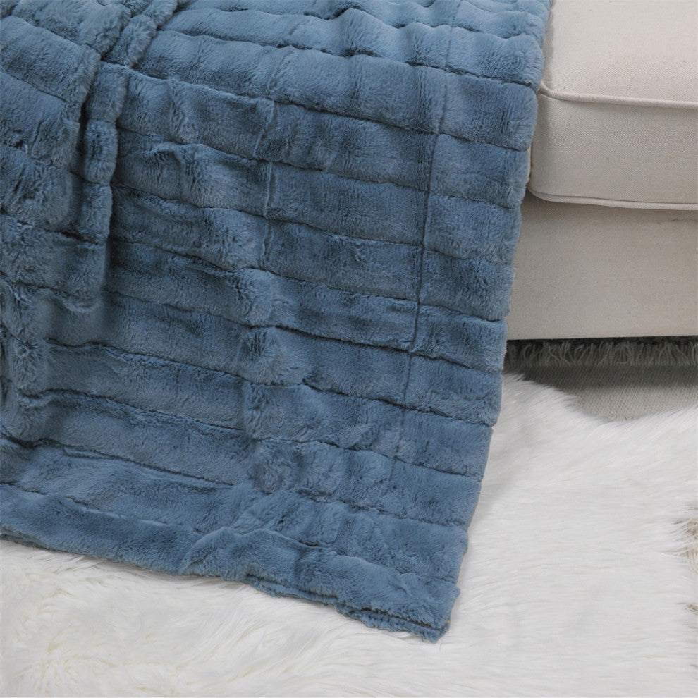 Super Mink Faux Fur Throw Blanket, Blue Mirage, 50"x60"
