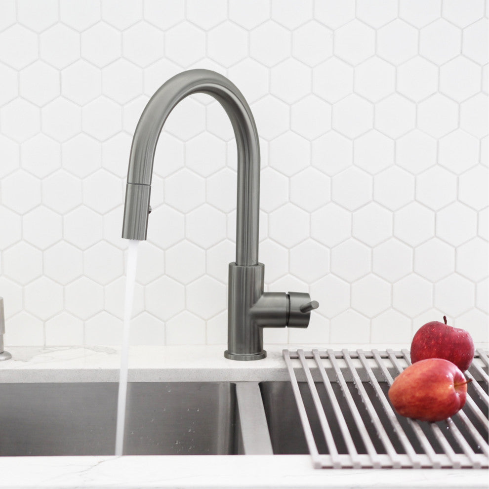 STYLISH Modern Single Handle  Pull down Sprayer  Kitchen Faucet in Gunmetal