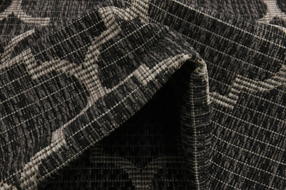Unique Loom Black Trellis Outdoor 2' 0 x 6' 0 Runner Rug