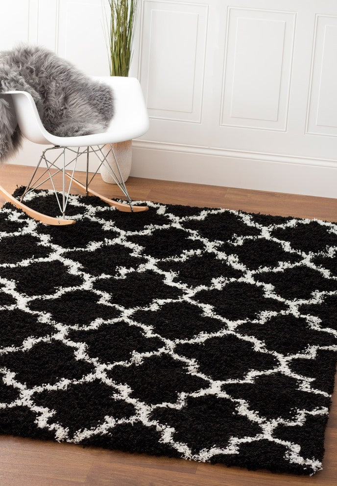 Dubach Morrocan Trellis Shag Rug - Black and White - 5' X 7' 2"