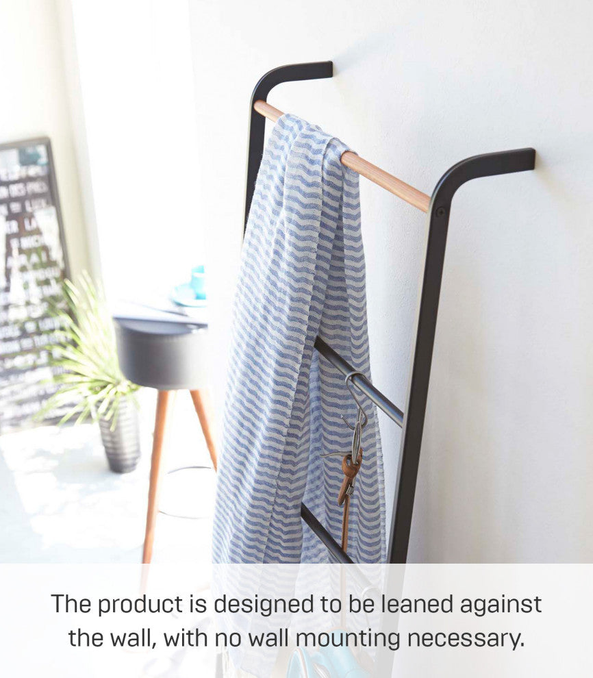 Tower Leaning Ladder Hanger, Black