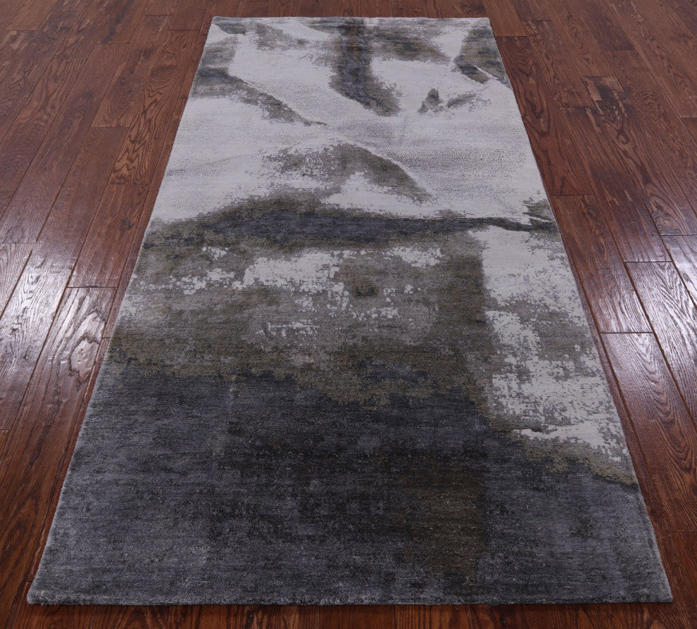 3' 7" X 7' 7" Wool and Silk Handmade Abstract Rug Q9073