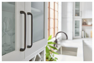 Jeffrey Alexander 329-18 Loxley 18" Center to Center Smooth - Satin Nickel