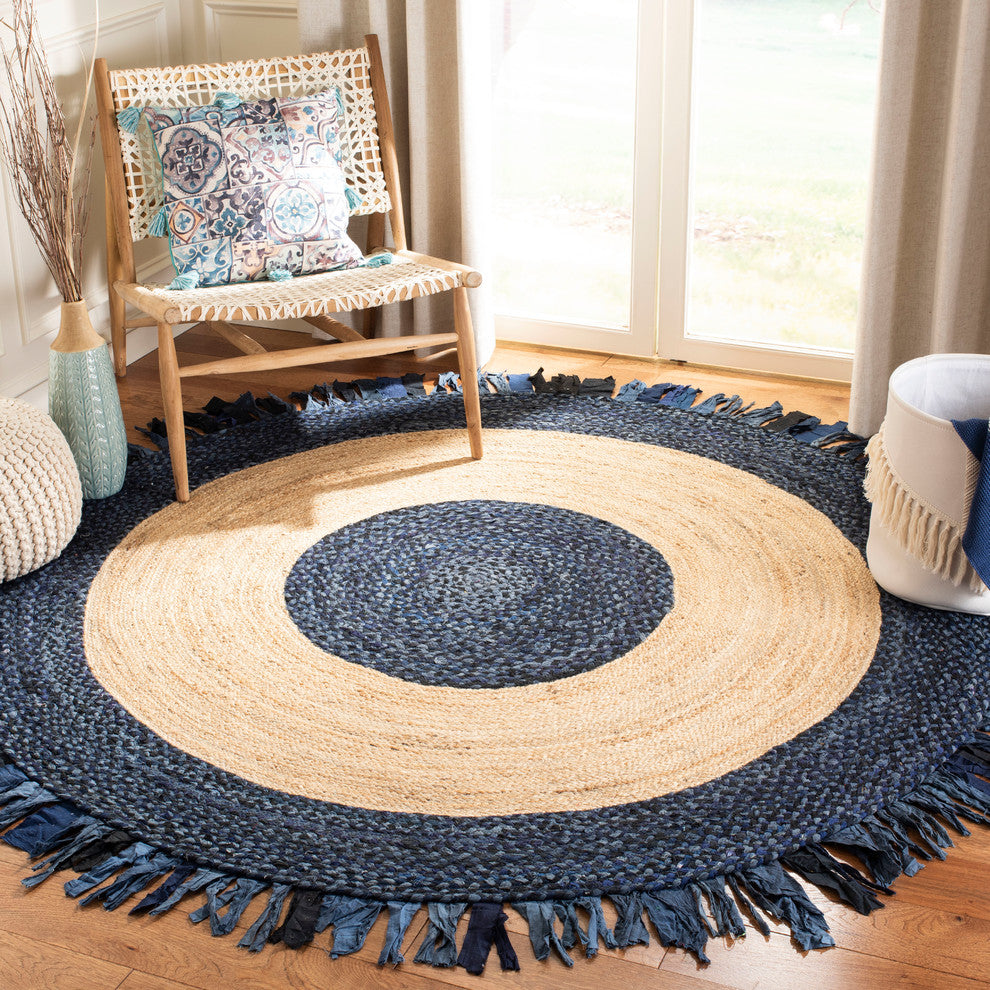 Safavieh Cape Cod Collection CAP701 Rug, Navy/Natural, 3' Round