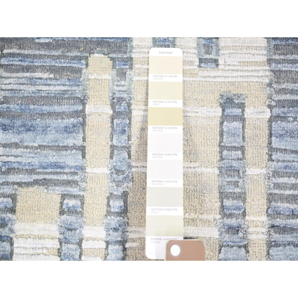 Gray, Zigzag Design, Pure Silk and Textured Wool, Hand Knotted Rug, 4'0" x 10'3"