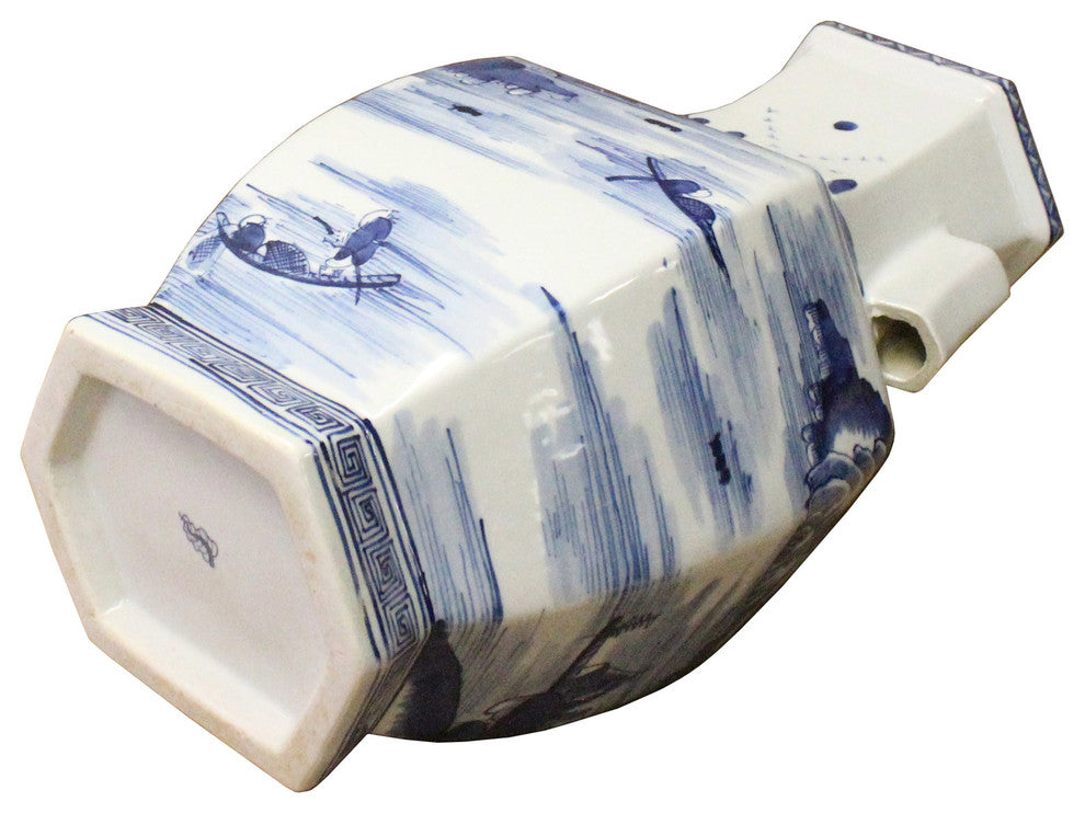 Chinese Blue and White Porcelain Oriental Mountain Scenery Graphic Vase Hcs3609