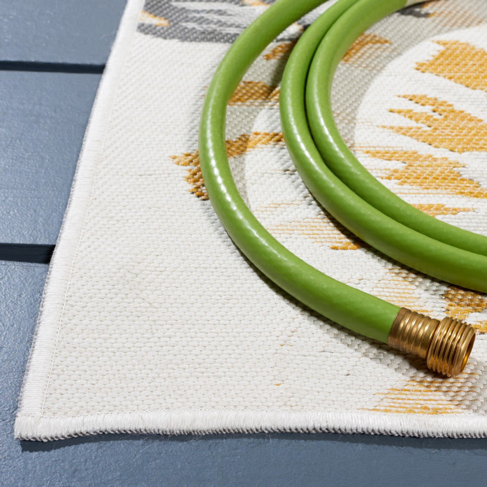 Safavieh Sunrise Collection SUN671 Indoor-Outdoor Rug, Ivory/Grey Gold, 4'x5'7"