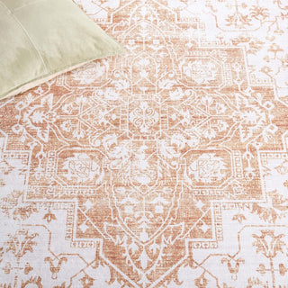 Safavieh Arizona Machine-Washable Collection ARZ127 Rug, Beige/Gold, 5'x8'