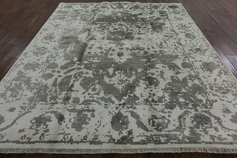 Oriental Heriz Ivory and Beige Silk Hand-Knotted Rug, 8'x10'