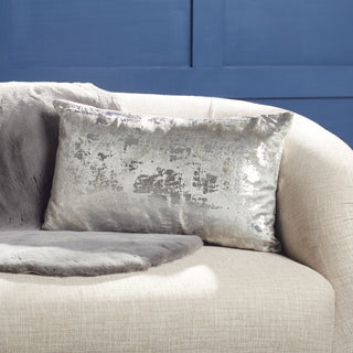 Safavieh Edmee Metallic Pillow, Light Grey/Silver