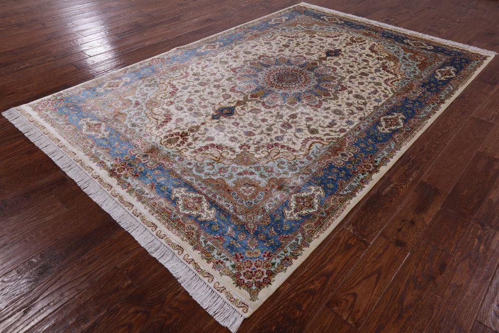 High End Persian 100% Silk Hand Knotted Rug6' 0" X 9' 0'' Q4810
