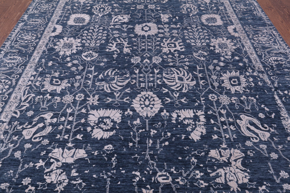 8' 2" X 10' 3" Persian Handmade Wool and Silk Rug Q9120