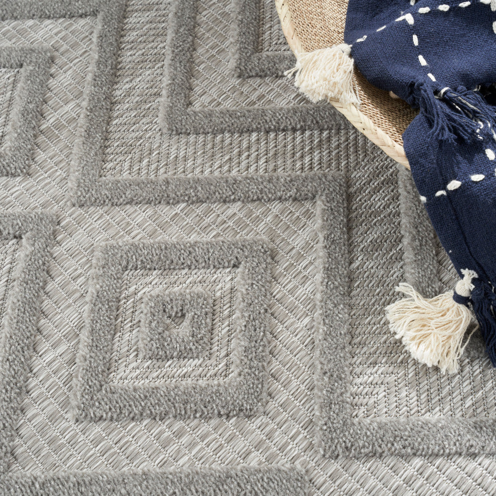 Nourison Versatile 4' x 6' Silver Grey Modern Area Rug