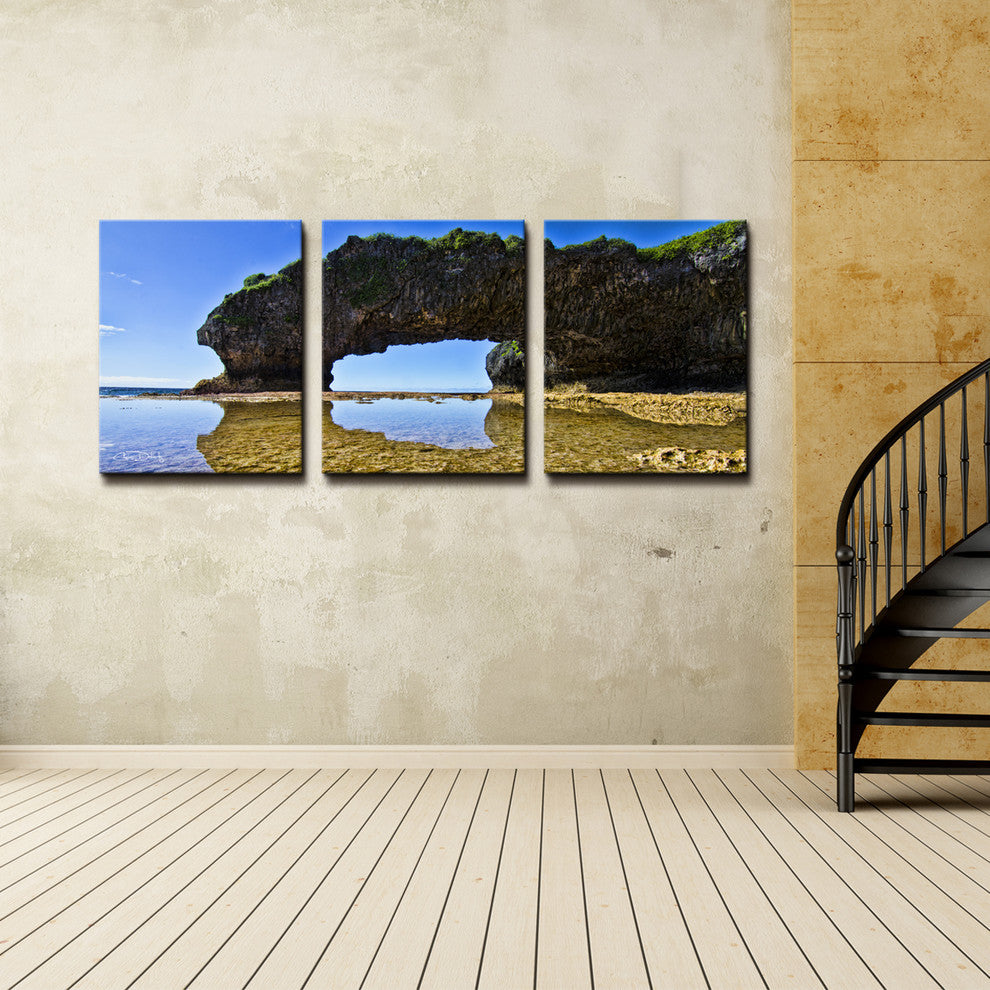 Ready2hangart Chris Doherty 'Aqua Rocks II' 3-piece Canvas Wall Art
