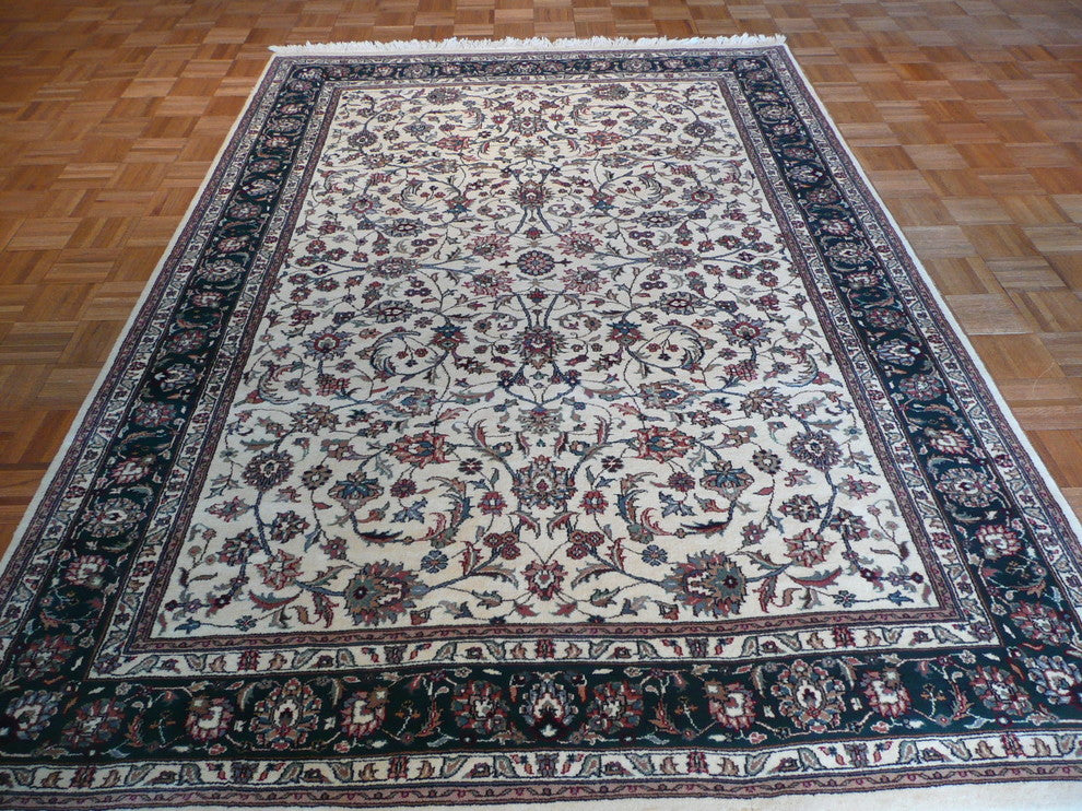 Hand-Knotted Oriental Rug Fine Kashan Design, 6x9