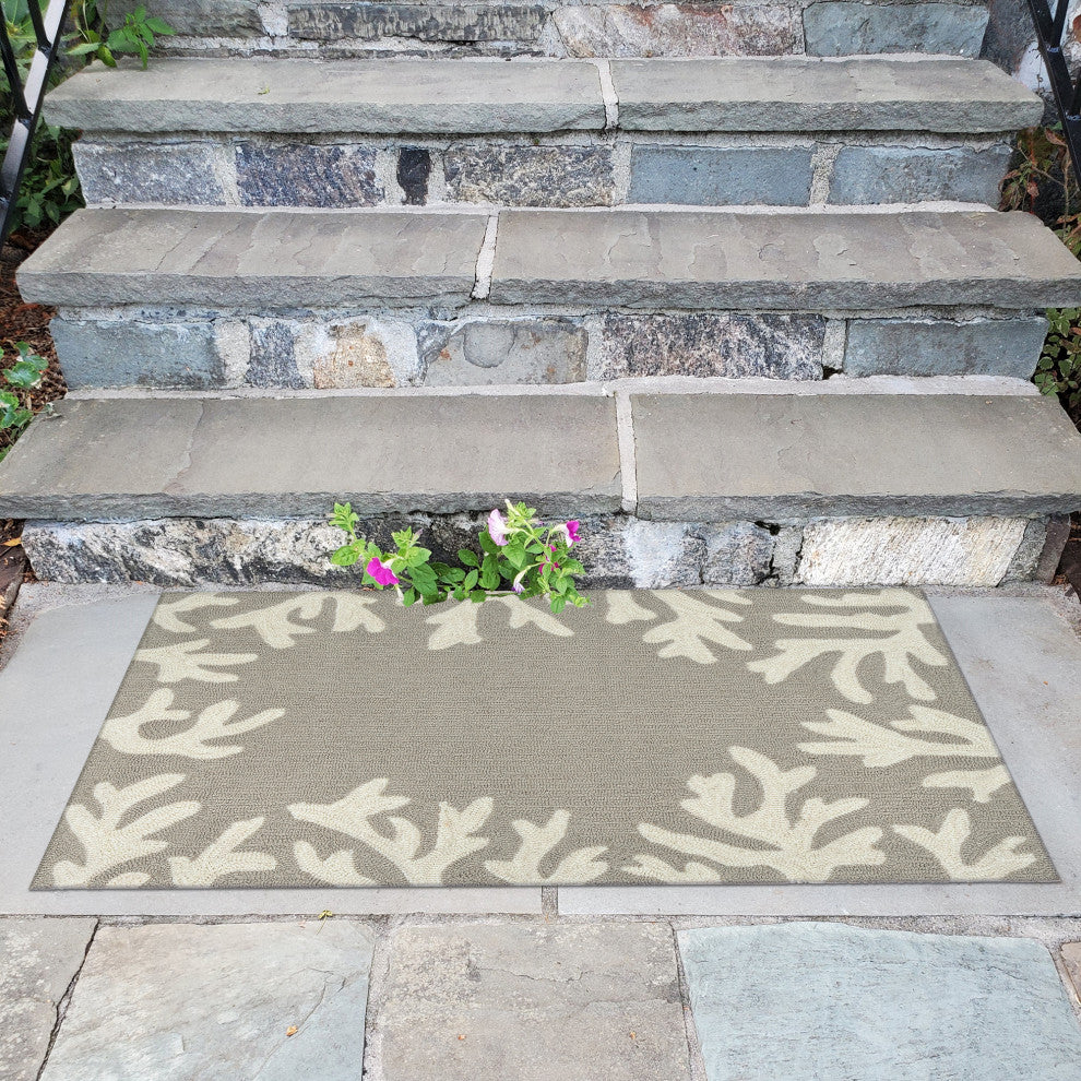 Capri Coral Border Indoor/Outdoor Rug, Silver, 2'x3'