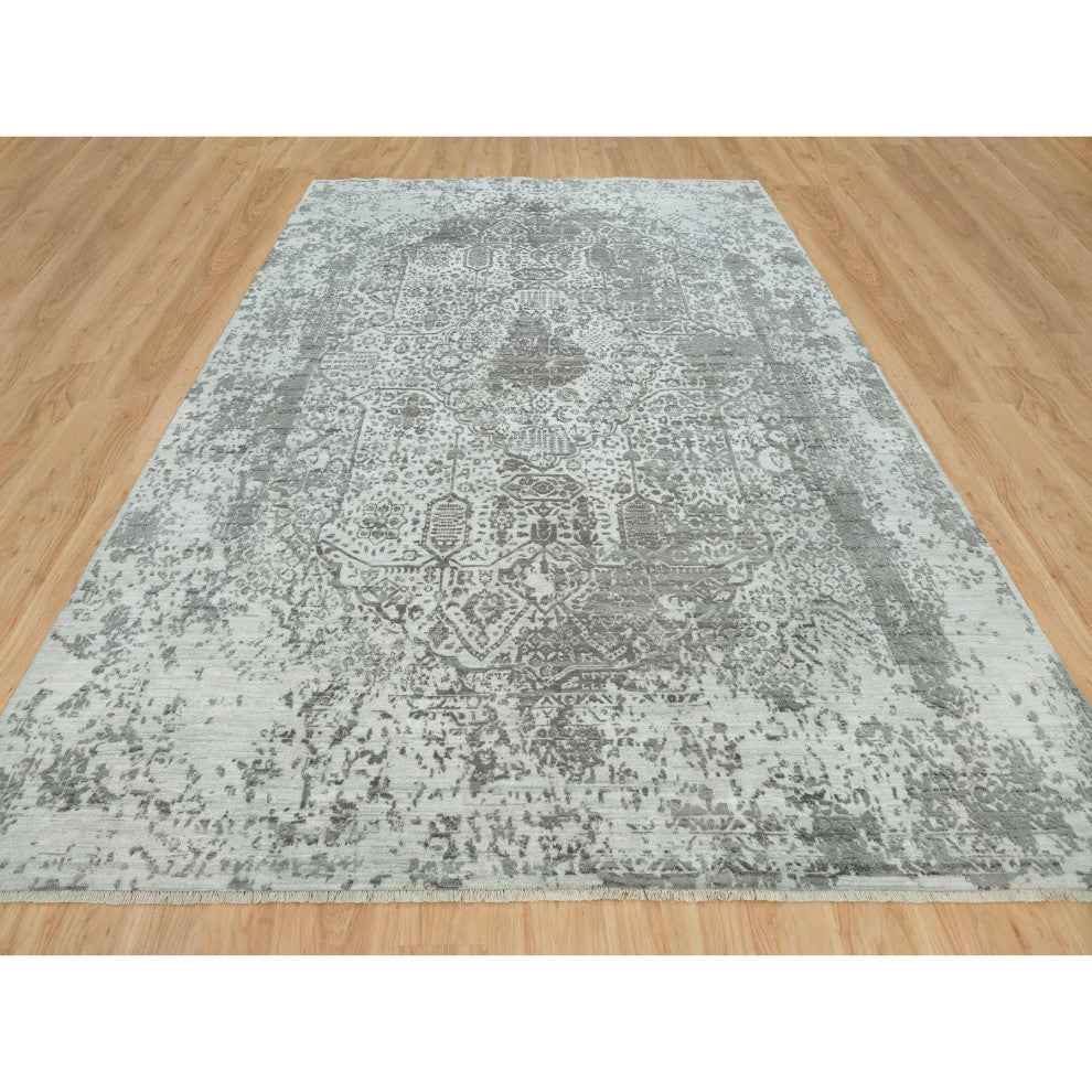 Gainsboro Hand Knotted Wool and Silk Zoroastrian Design Rug, 9'11"x14'