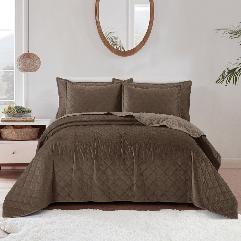 Velvet Quilted 5 Piece Bed Spread Set, Carafe, Over-Sized King 122" X 106"