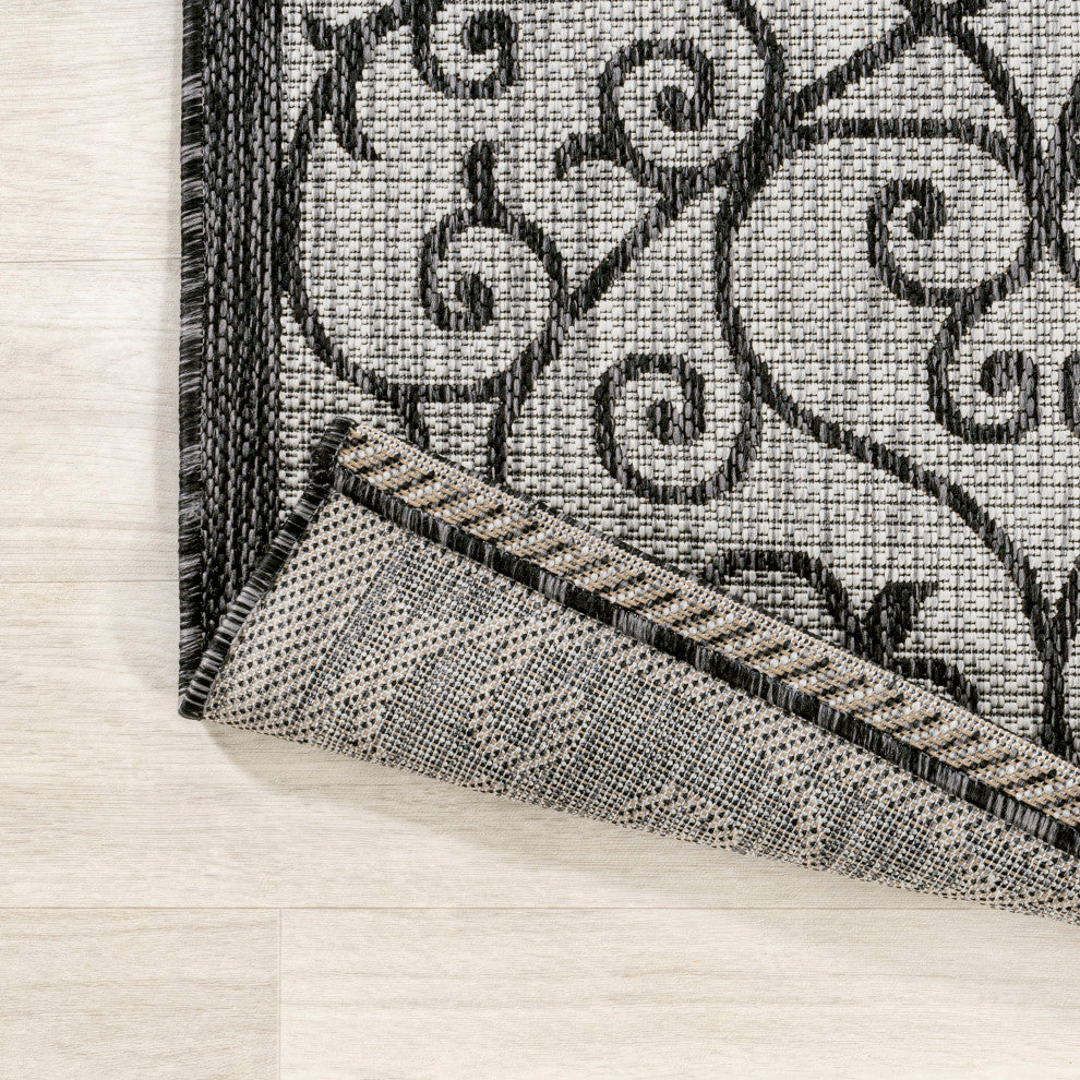 Madrid Vintage Filigree Textured Weave Indoor/Outdoor, Gray/Black, 5' Square
