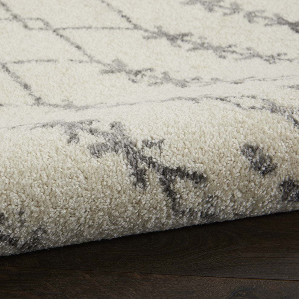 8" x 10" Ivory and Gray Geometric Area Rug