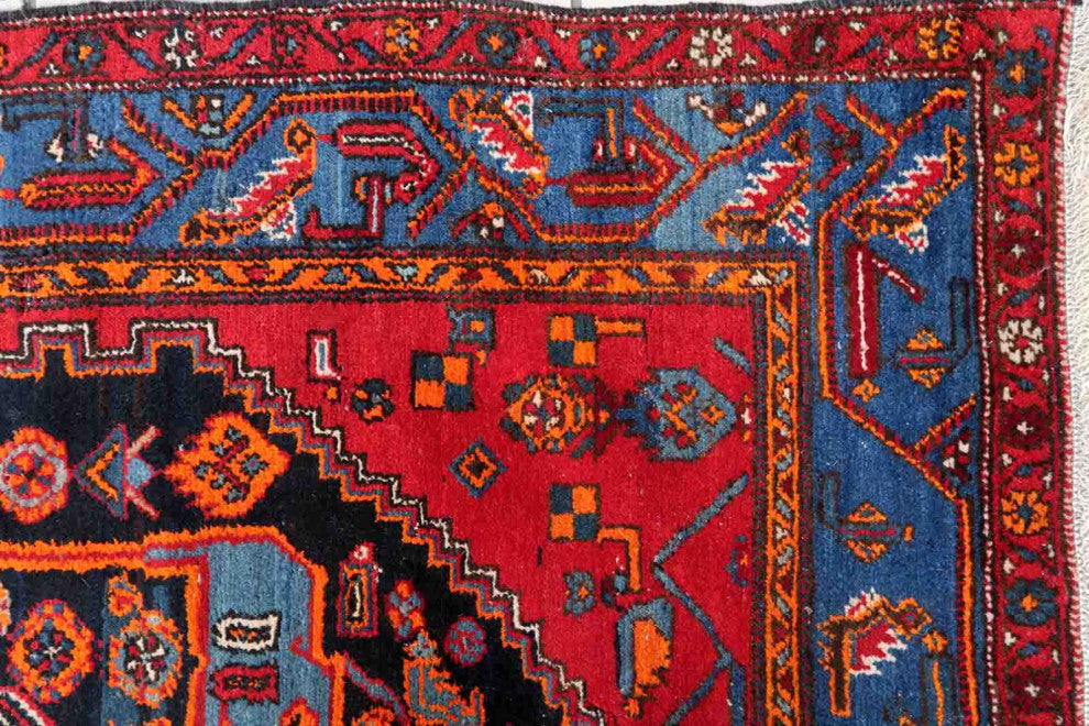 Handmade Vintage Persian Hamadan Rug 4.3'x6.4', 133cmx196cm 1950s