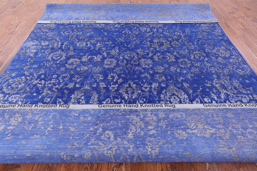 9' 0" X 12' 0" Persian Wool and Silk Hand-Knotted Rug Q11770