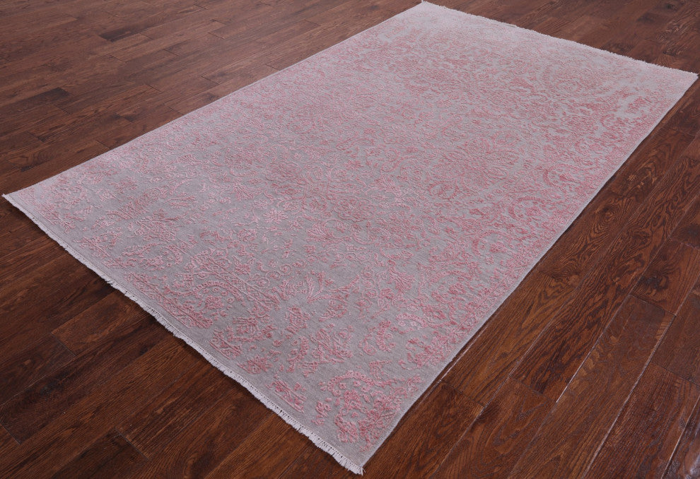 5' 1" X 8' 4" Persian Handmade Wool and Silk Rug Q6747