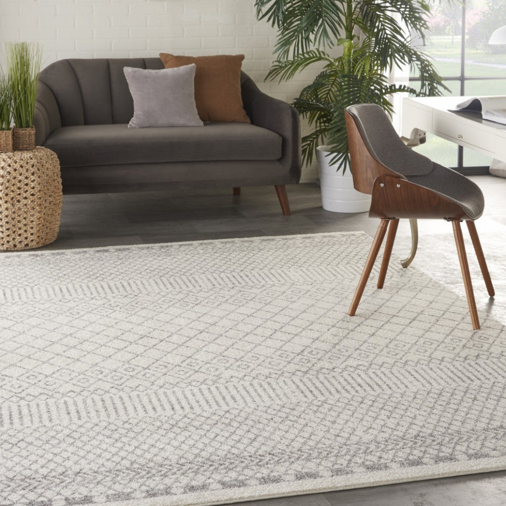 7" x 10" Ivory and Gray Geometric Area Rug