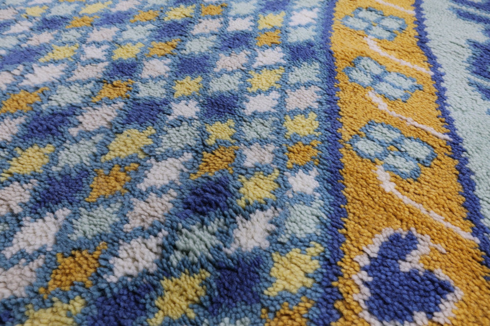 8' 1" X 9' 11" Moroccan Hand-Knotted Wool Rug Q9284