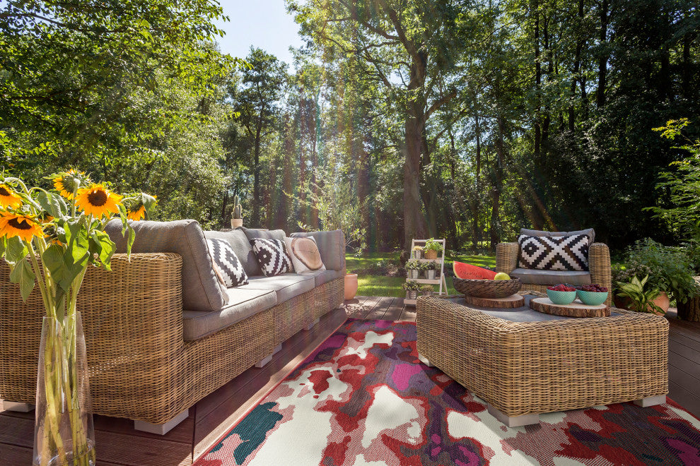 Pianta Red 3'11" x 5'7" Rectangle Area Rug