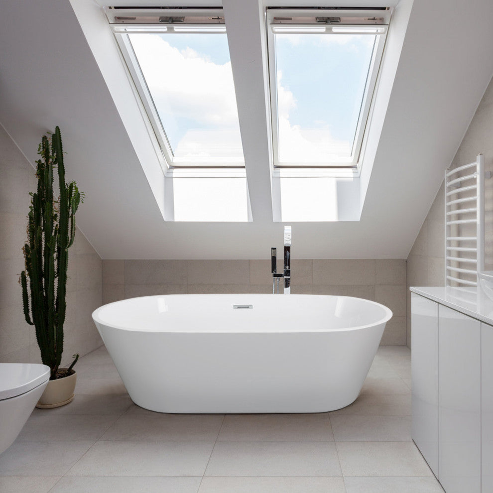 Acrylic Freestanding Soaking Bathtub, 67"