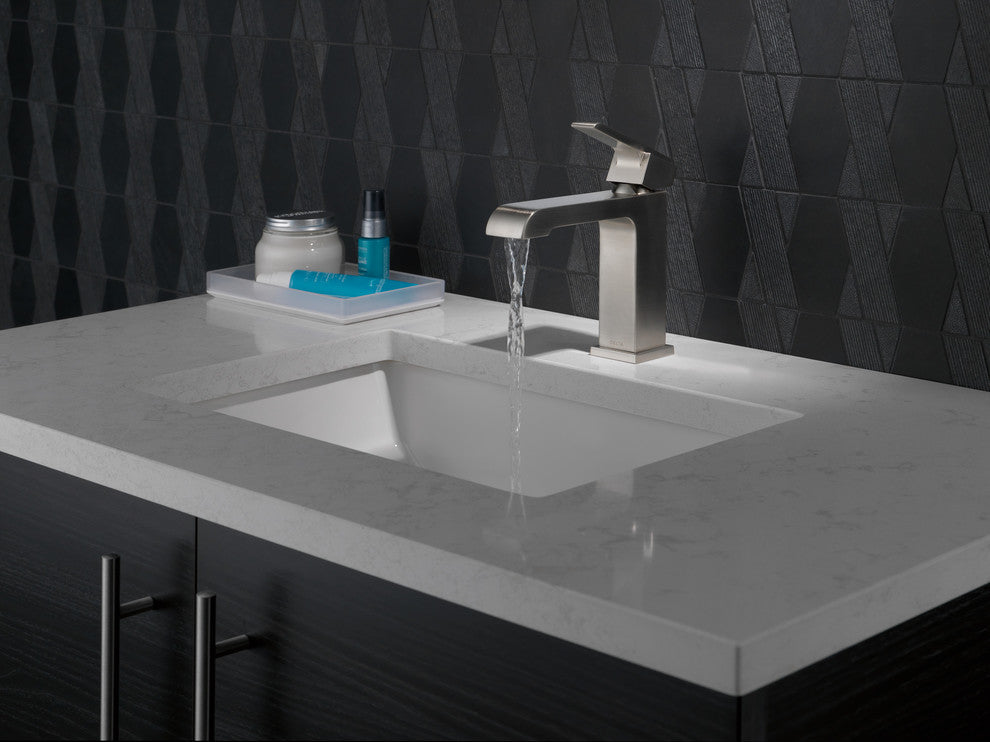 Delta Ara Single Handle Bathroom Faucet, Stainless, 567LF-SSMPU