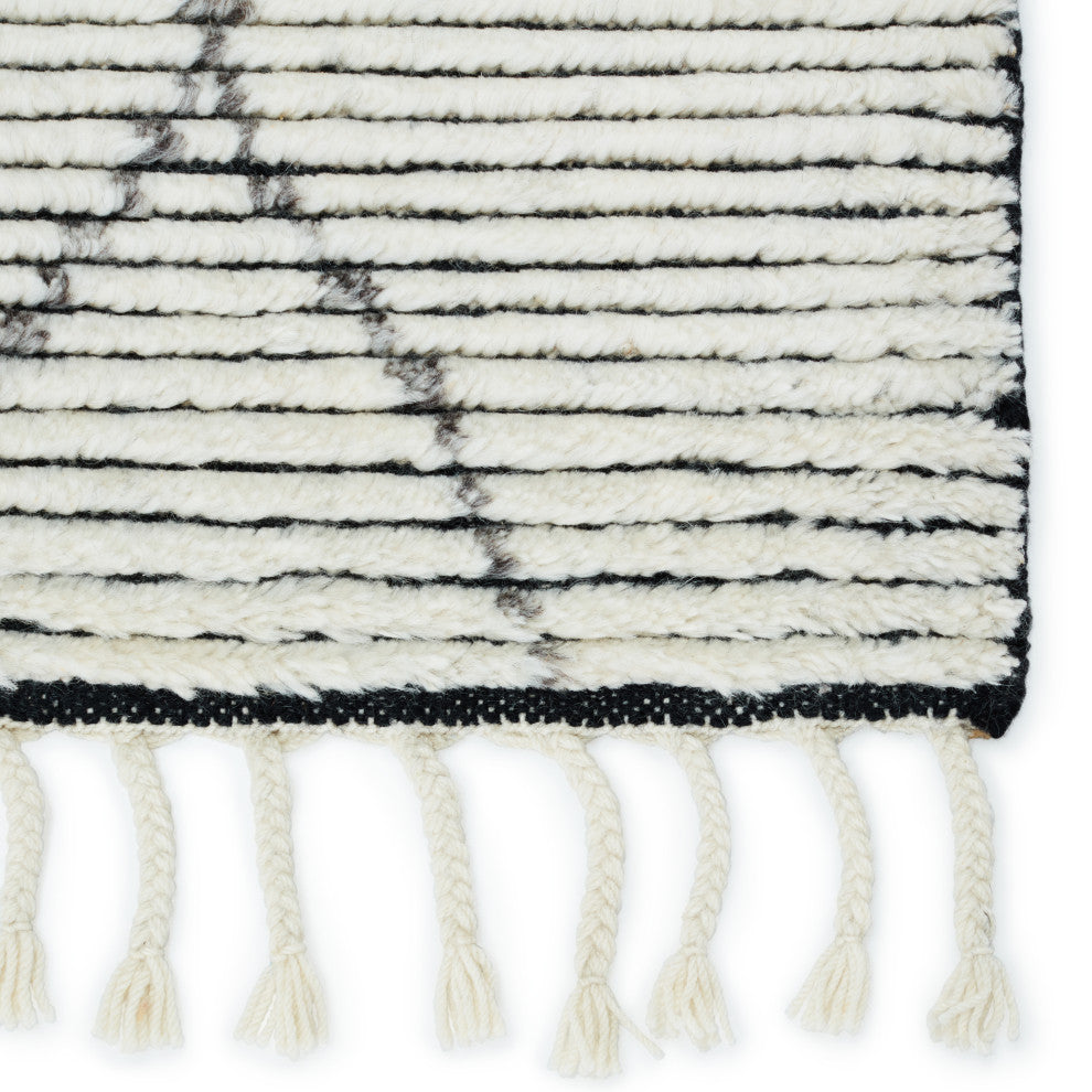 Jaipur Living Ammil Hand-Knotted Trellis Cream/Black Area Rug, 6'x9'