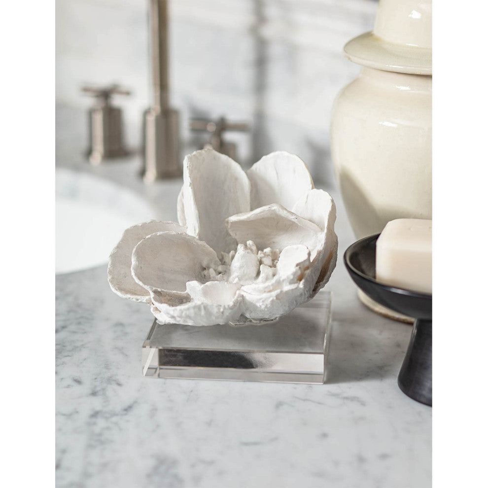 Magnolia Objet, White