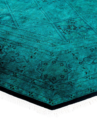 Fine Vibrance, One-of-a-Kind Hand-Knotted Area Rug Green, 8'1"x8'1"