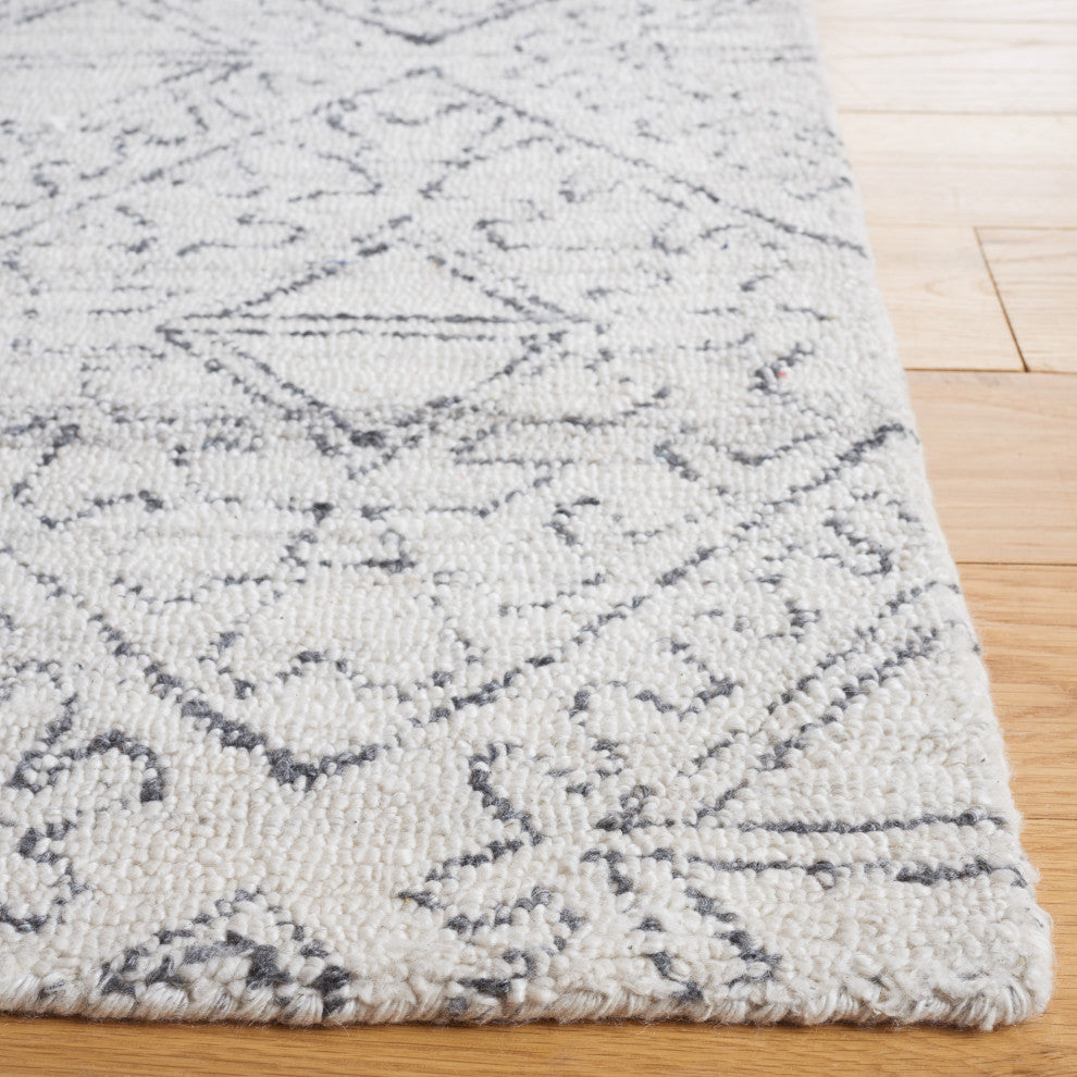 Safavieh Himalaya Collection CSB241Z Rug, Ivory/Black, 5' X 8'