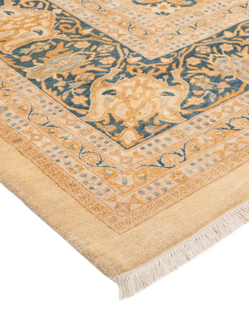 Mckenzie, One-of-a-Kind Hand-Knotted Area Rug Ivory, 10'0"x13'10"