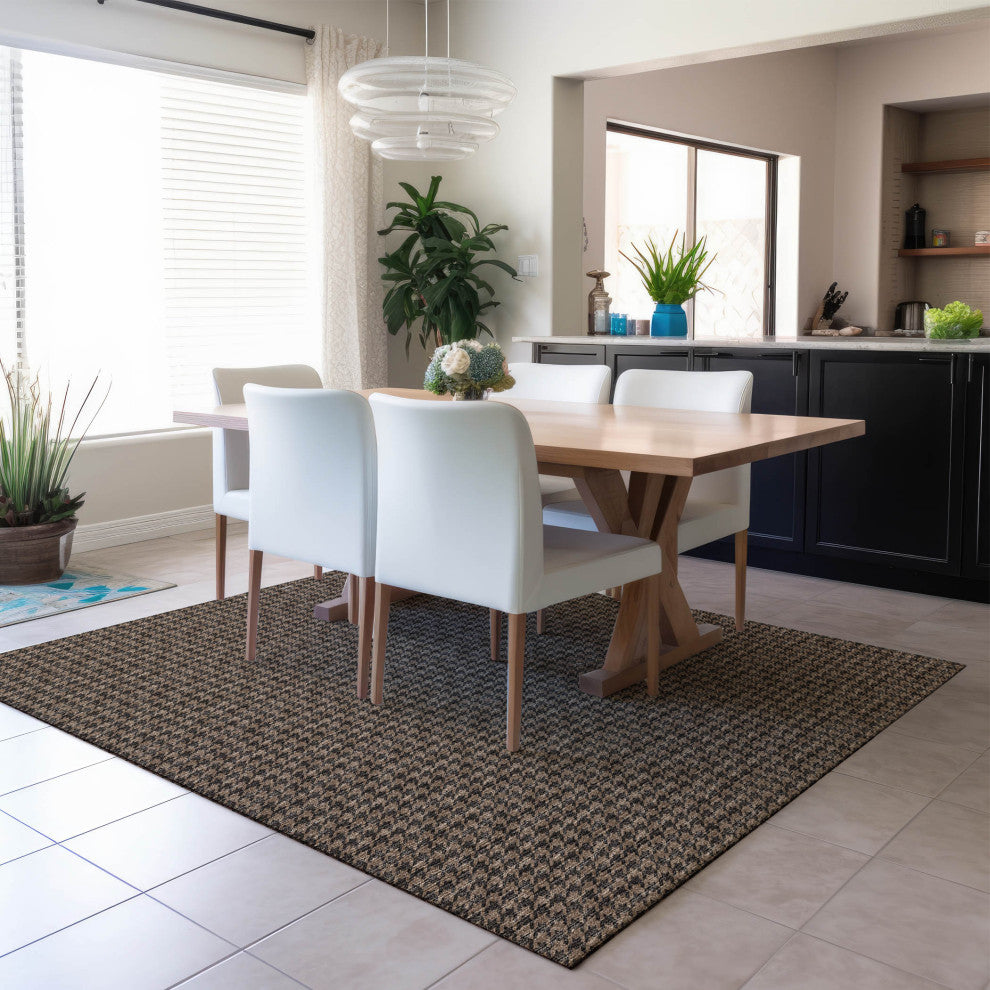 Indoor/Outdoor Hinton HN1 Chocolate Machine Washable 9' x 12' Rug