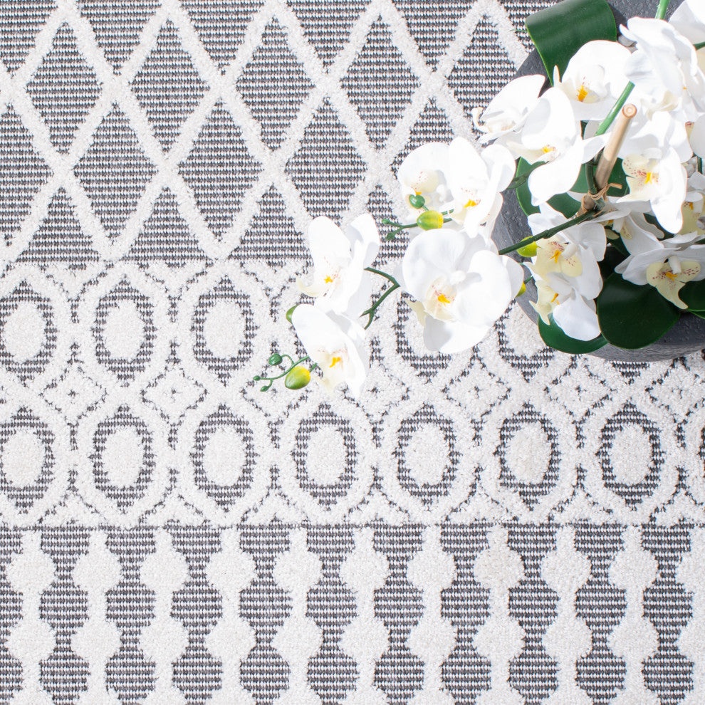 Safavieh Cabana Collection CBN652 Indoor-Outdoor Rug