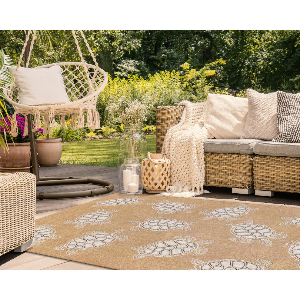Carmel Seaturtles Indoor/Outdoor Rug, Sand, 6'6"x9'3"