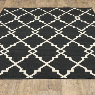 Oriental Weavers Marina Black/ Ivory Geometric Indoor/Outdoor Rug 8'6"X13'