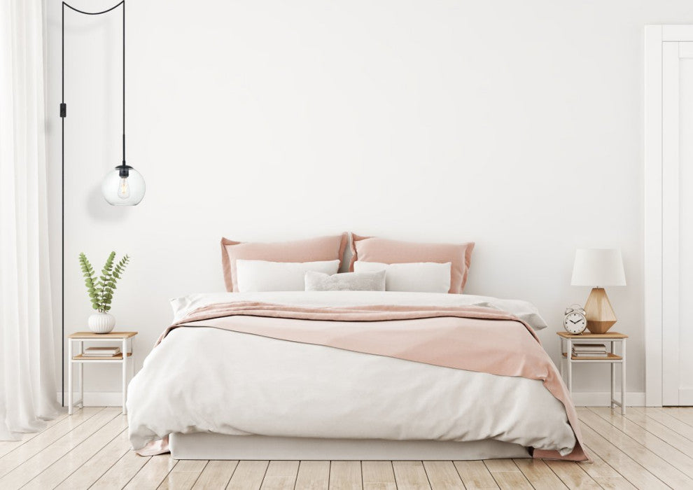 Betty 1-Light Black Plug-In Pendant With Clear Glass