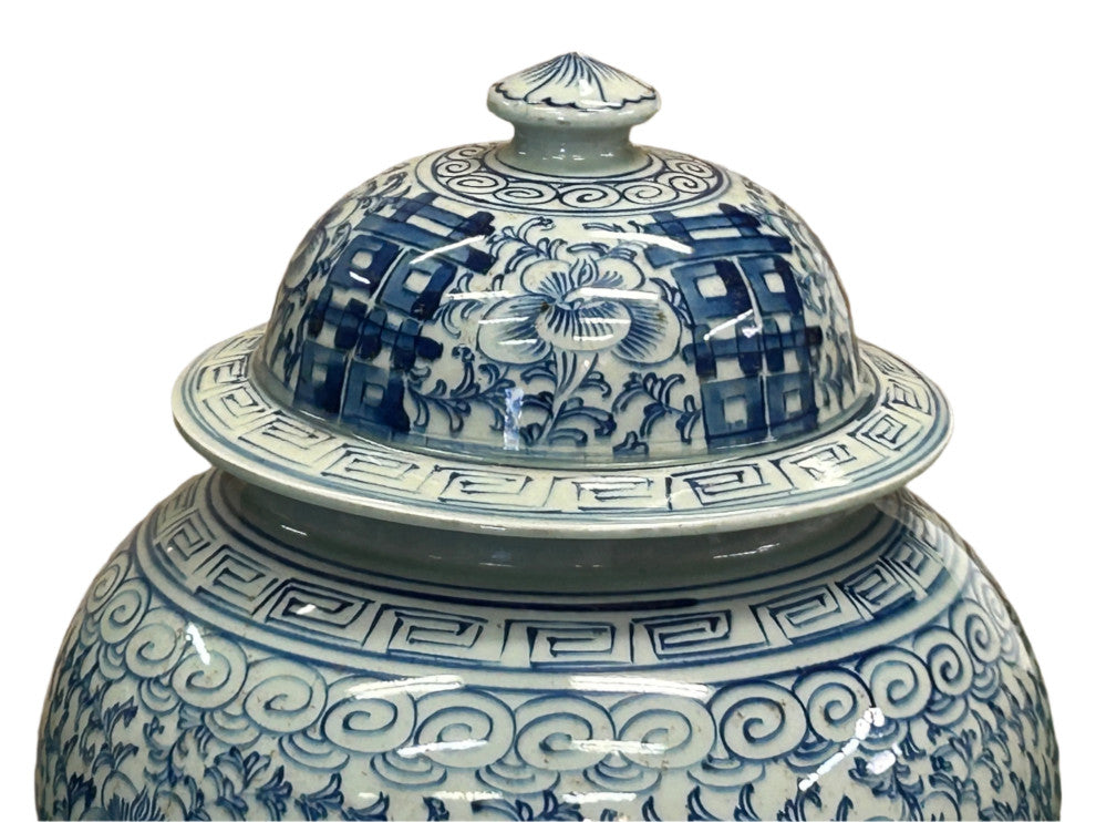 Vintage Blue White Double Happiness Porcelain Temple General Jar Hws4403