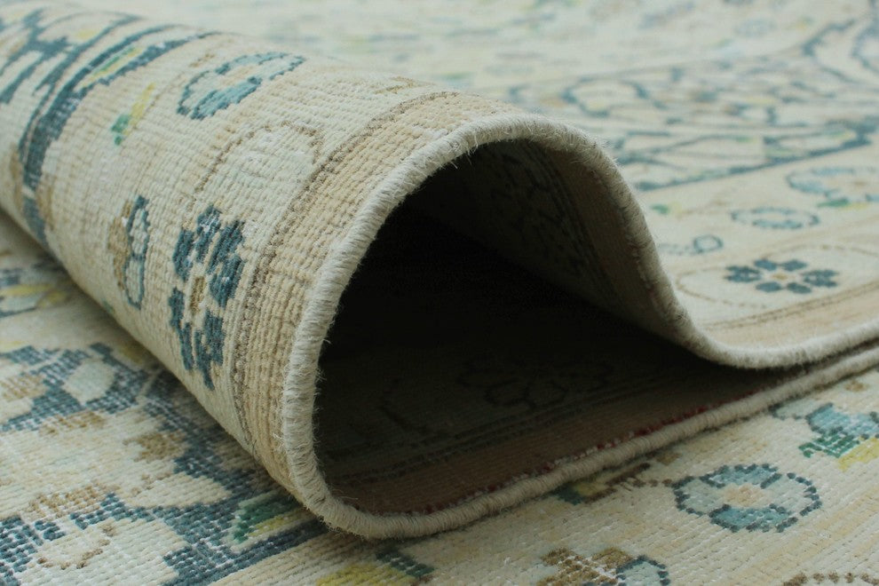 Fine Vintage Sincere Ivory Rug