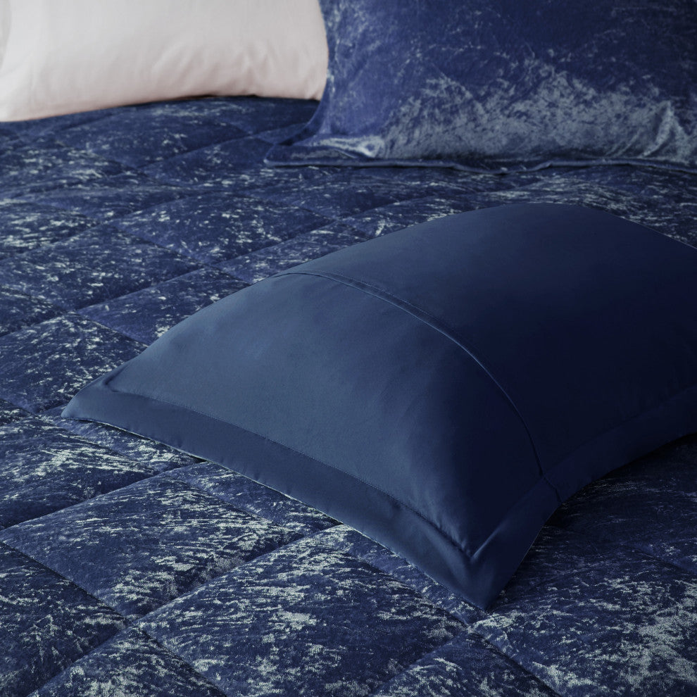 Intelligent Design Felicia Crushed Velvet 4-Piece Comforter Set