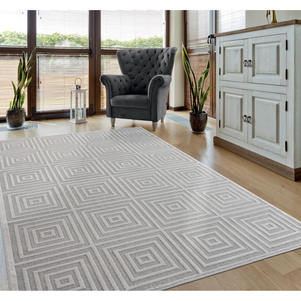 United Weavers Cascades Tehama Sand Runner Rug 2'7" x 7'2