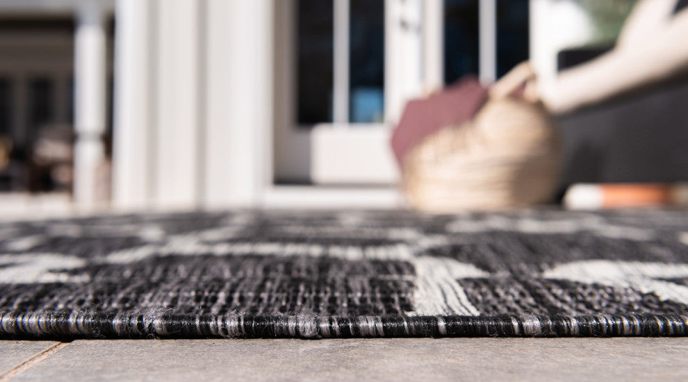 Rug Unique Loom Outdoor Safari Dark Gray Round 4' 0 x 4' 0